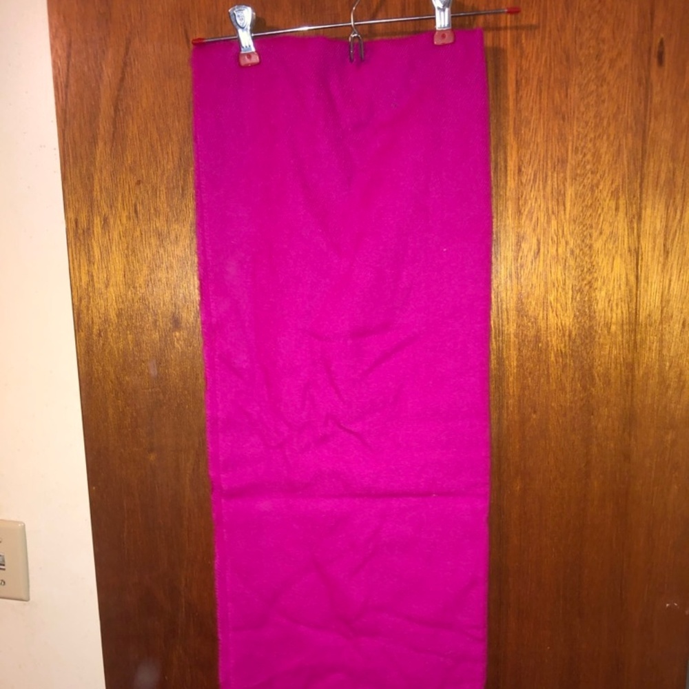 "Wool Touch" womens scarf - never worn